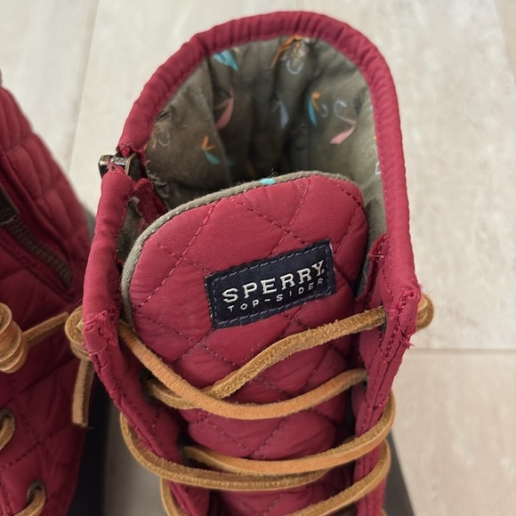 Women's Sperry Saltwater Fisherman Quilted Duck Boots Outdoor Red 8 - Picture 4 of 8